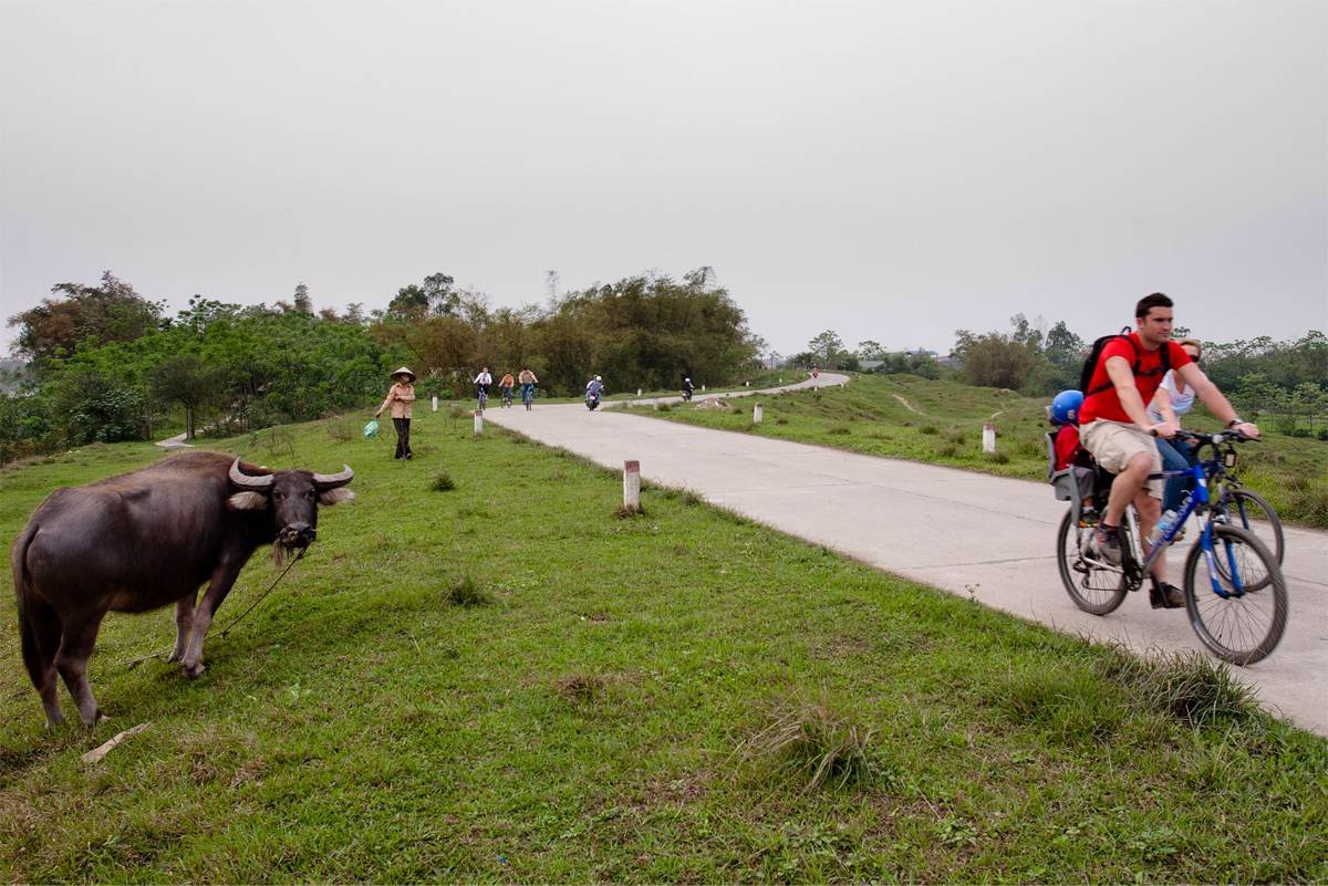 Cycling in Hanoi A complete biking guide