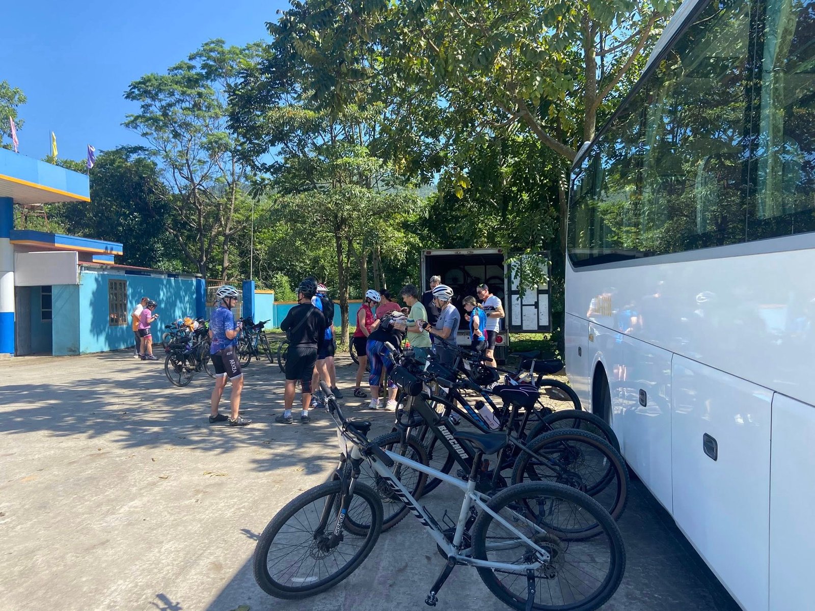 Ninh Binh Motorbike vs Bicycle: Which Is the Best Way to Explore Vietnam’s Hidden Paradise?