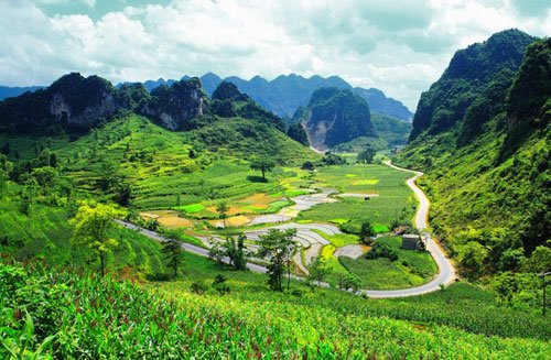 Heart of the North: The Ultimate Cao Bang Countryside Electric Bike Tour Guide