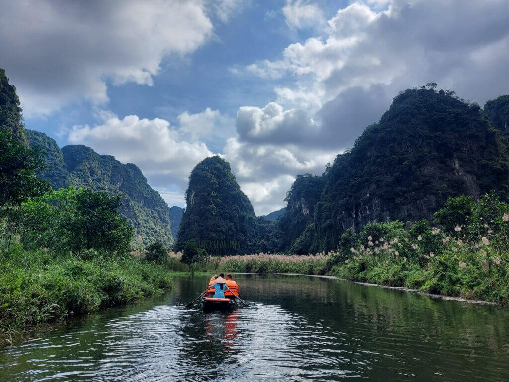 The Ultimate Land and Water Adventure: Ninh Binh Electric Bike Tour with Boat Trip Trang An