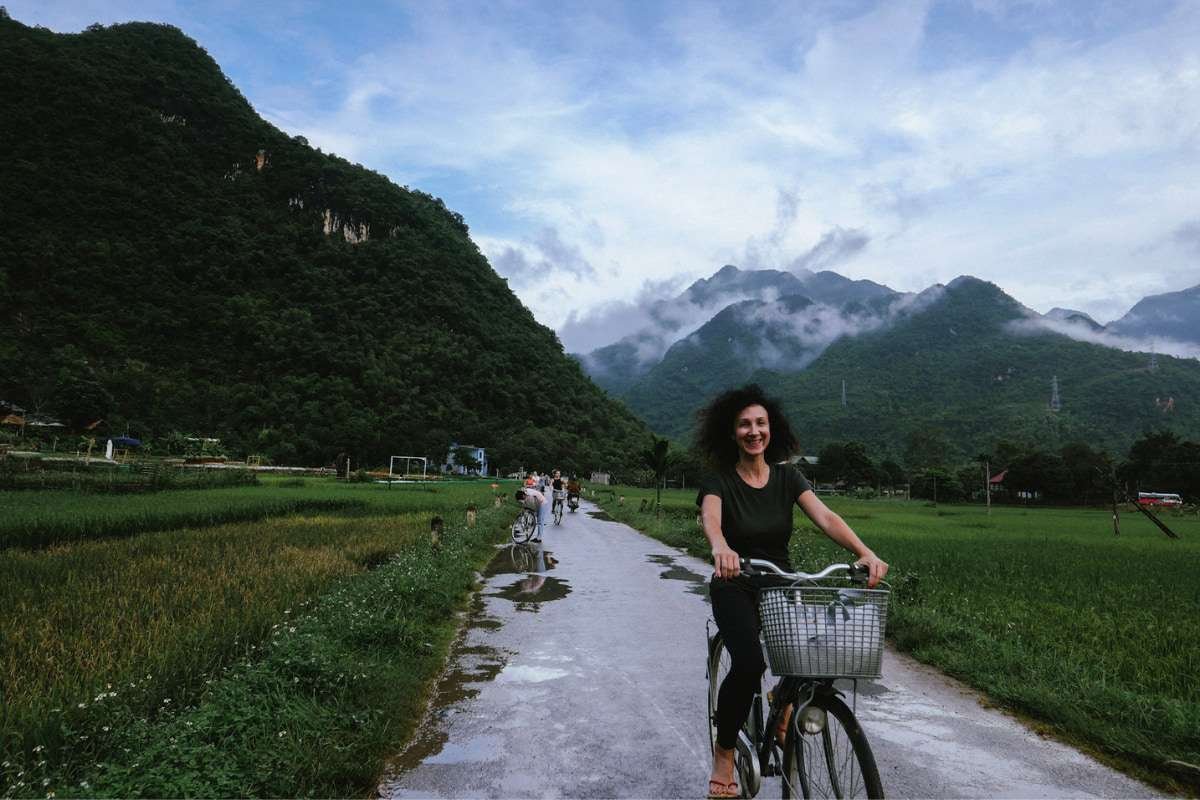 Mai Chau Backroads Bike Tour: The Ultimate Guide to Northwest Vietnam
