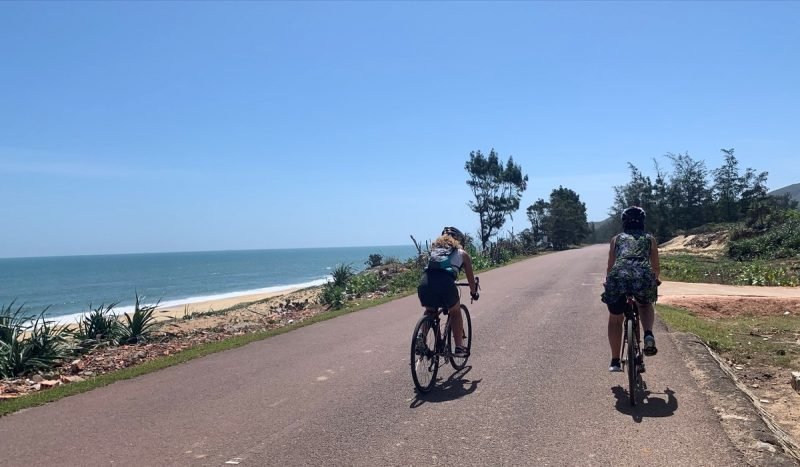 Vietnam Luxury Road Cycling: Premium Carbon Bikes, Smooth Asphalt & Five-Star Resorts