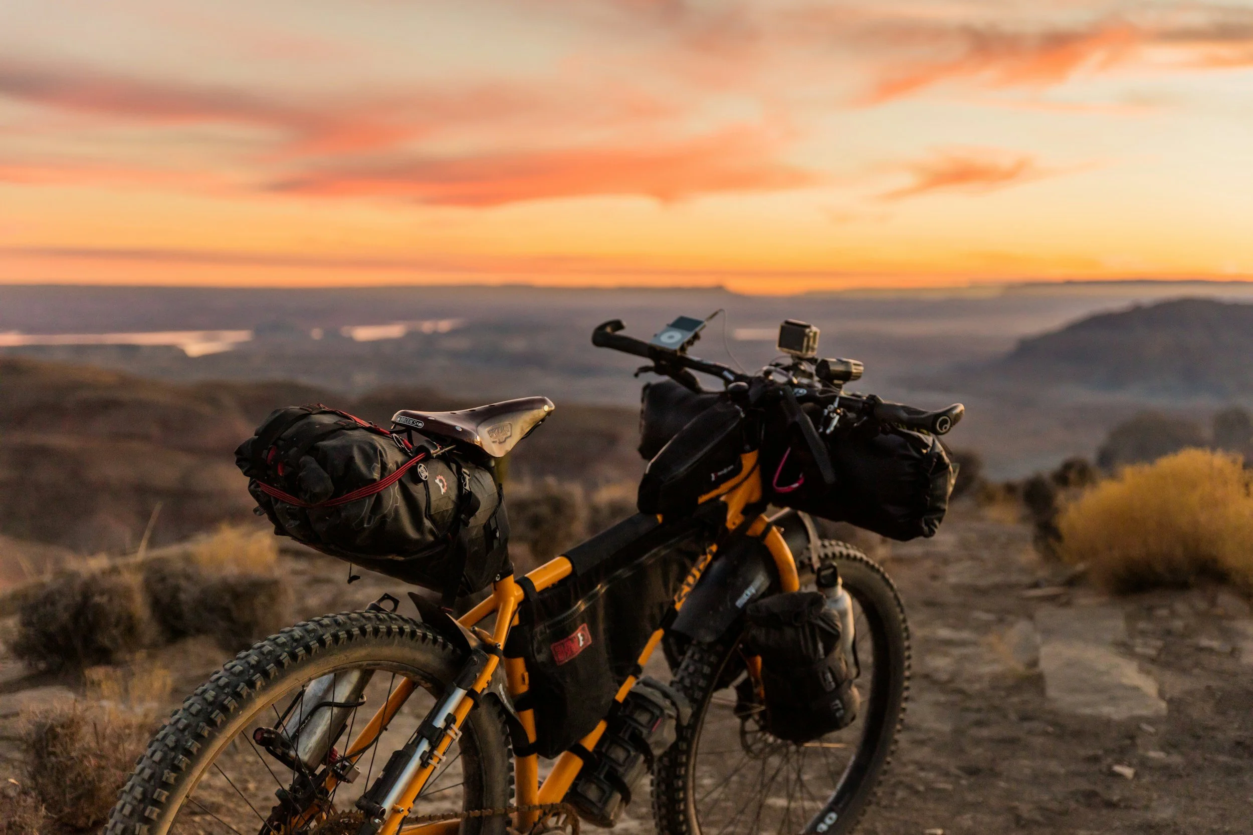 Coastline Rides & Private Seaplanes: Ultra-Luxe Vietnam Cycling Luxury Tours
