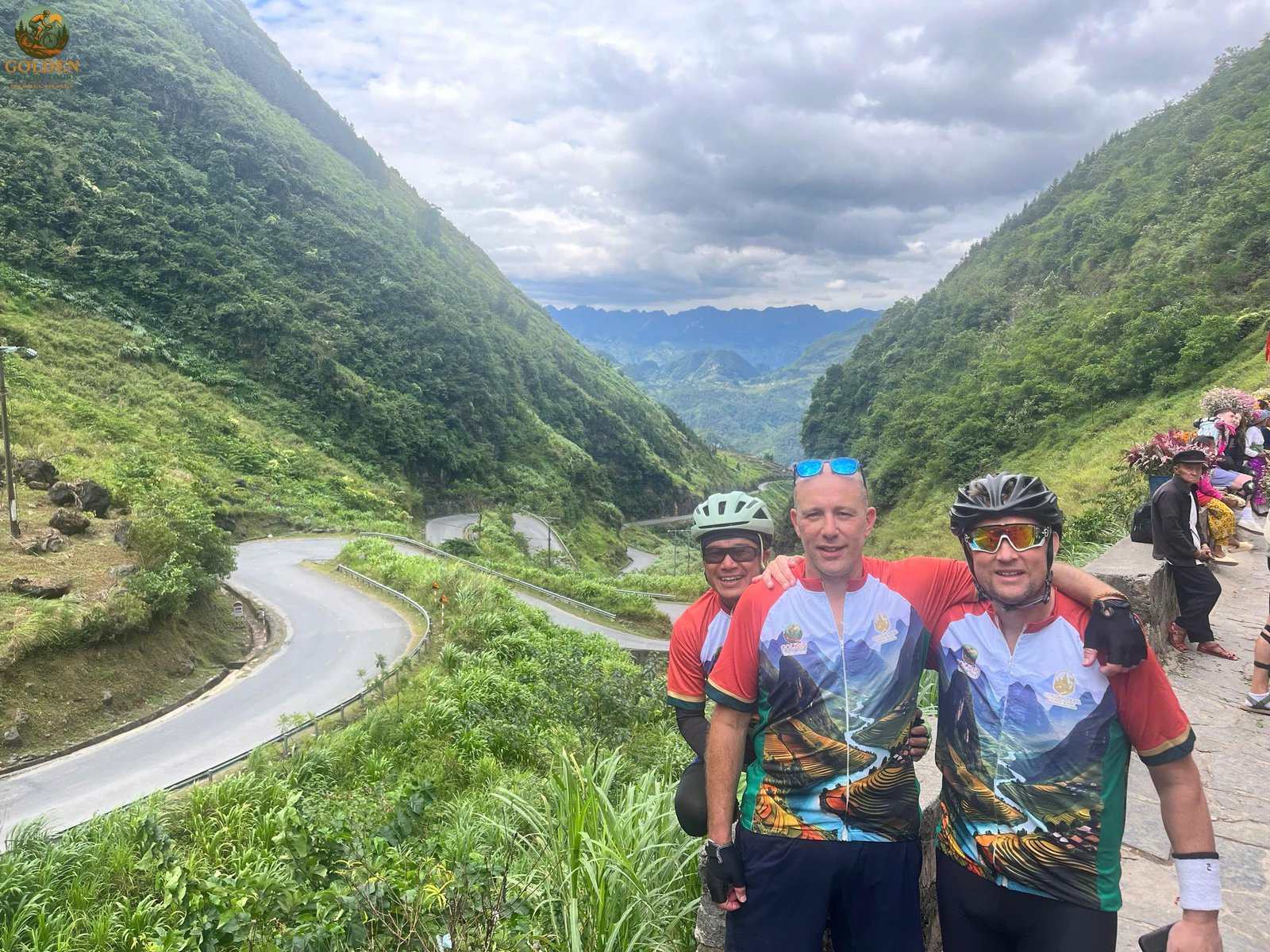 Scenic Ha Giang E-Bike Tour for Couples & Mature Cyclists: Discover Northern Vietnam