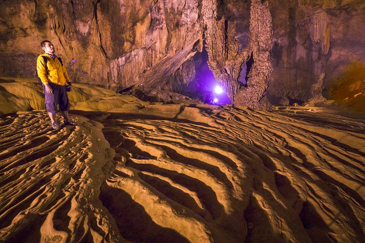 Nguom Ngao Cave Bike Route: A Scenic Cycling Journey to Vietnam’s Subterranean Wonder