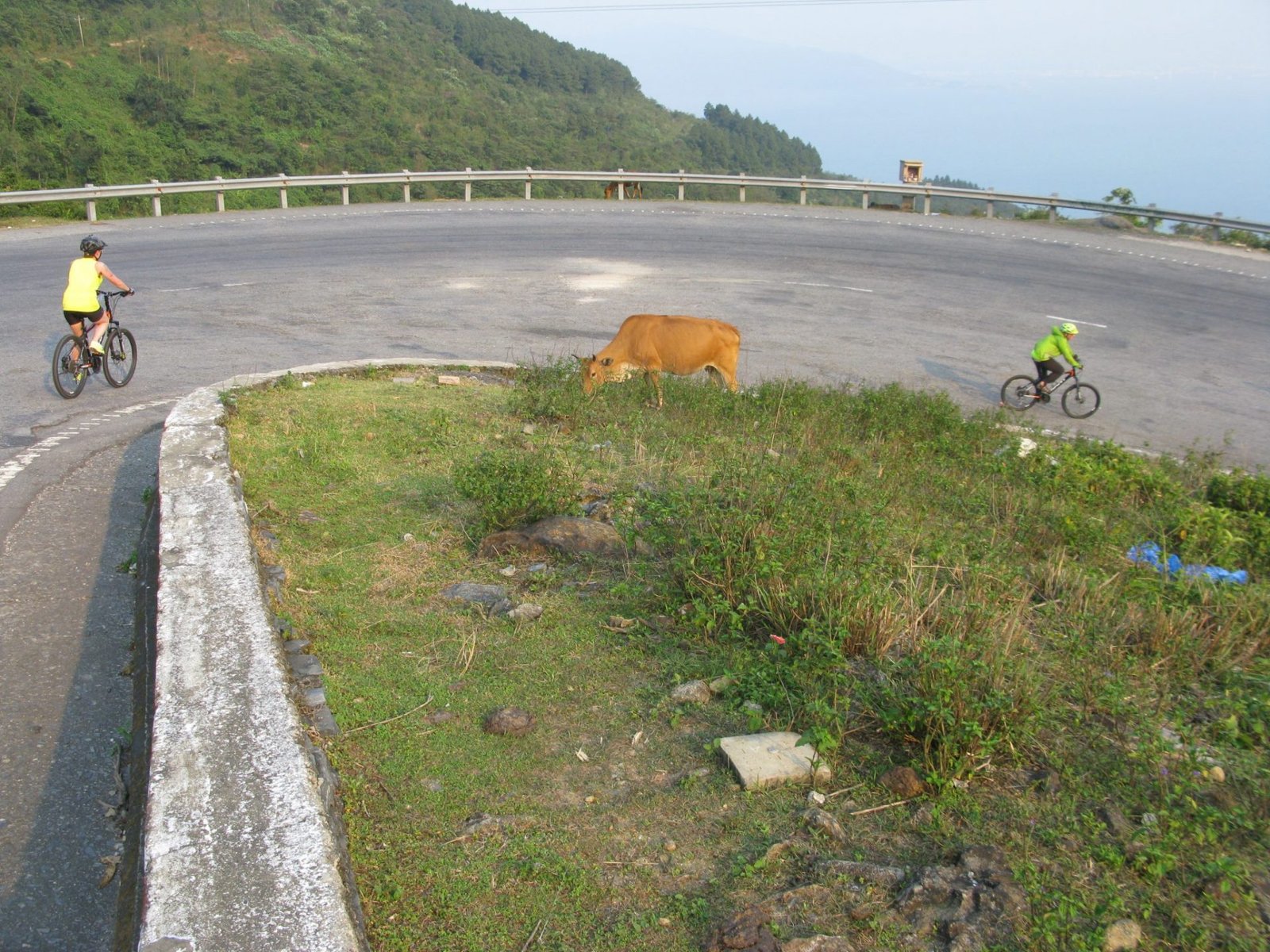 Hai Van Pass Cycling: Conquer Vietnam’s Most Breathtaking Coastal Ride