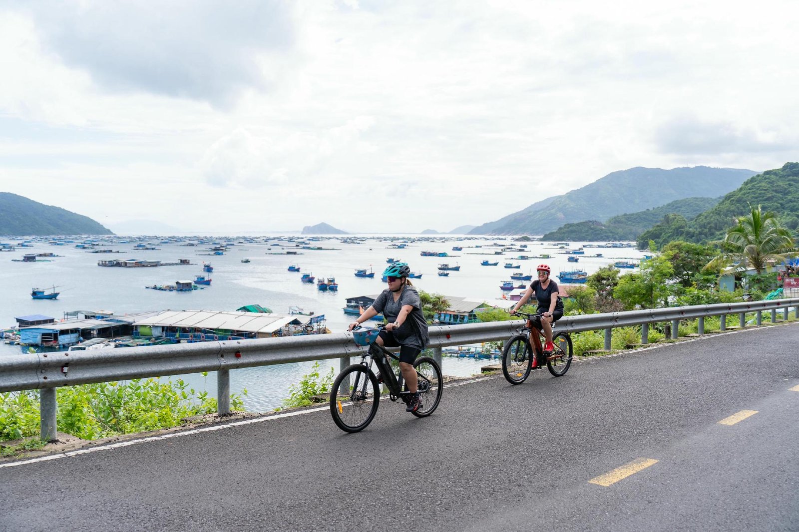Vietnam Coastal Bike Tour: Ride the Shoreline of Southeast Asia’s Hidden Gem