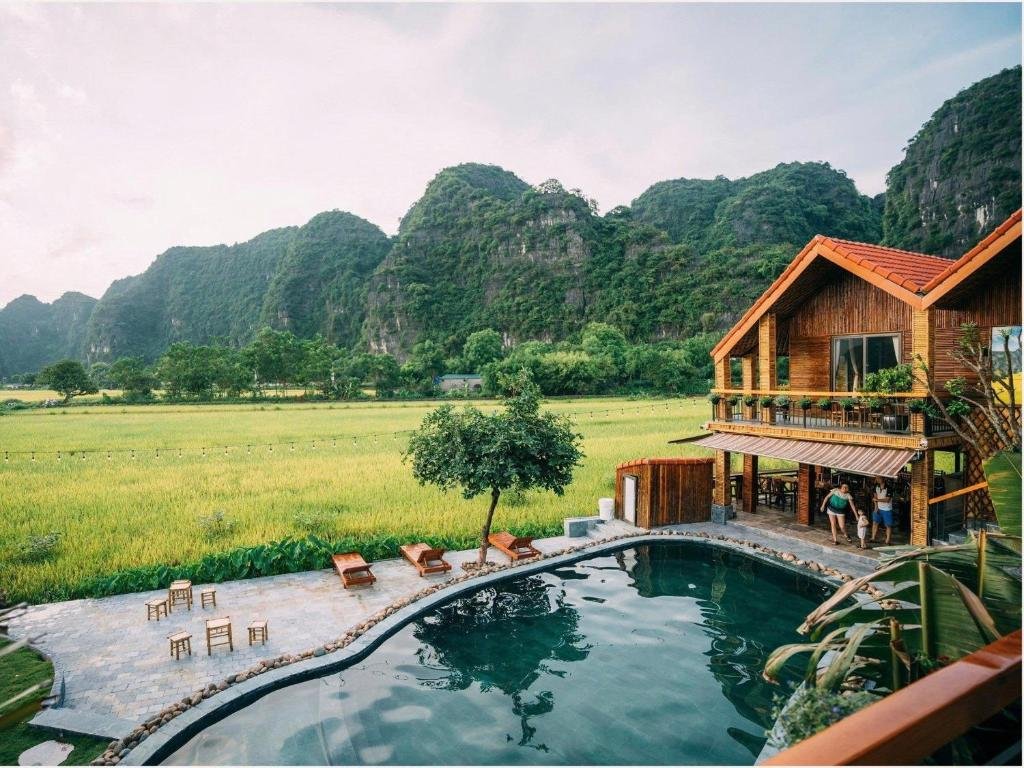 Ninh Binh History and Culture E-Bike Tour: Unveiling the Ancient Secrets of the Red River Delta