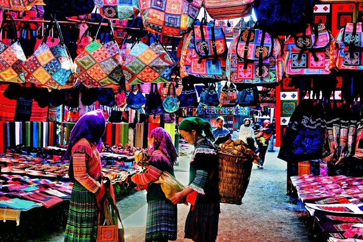 1772254454_Colorful-Bac-Ha-market.jpg