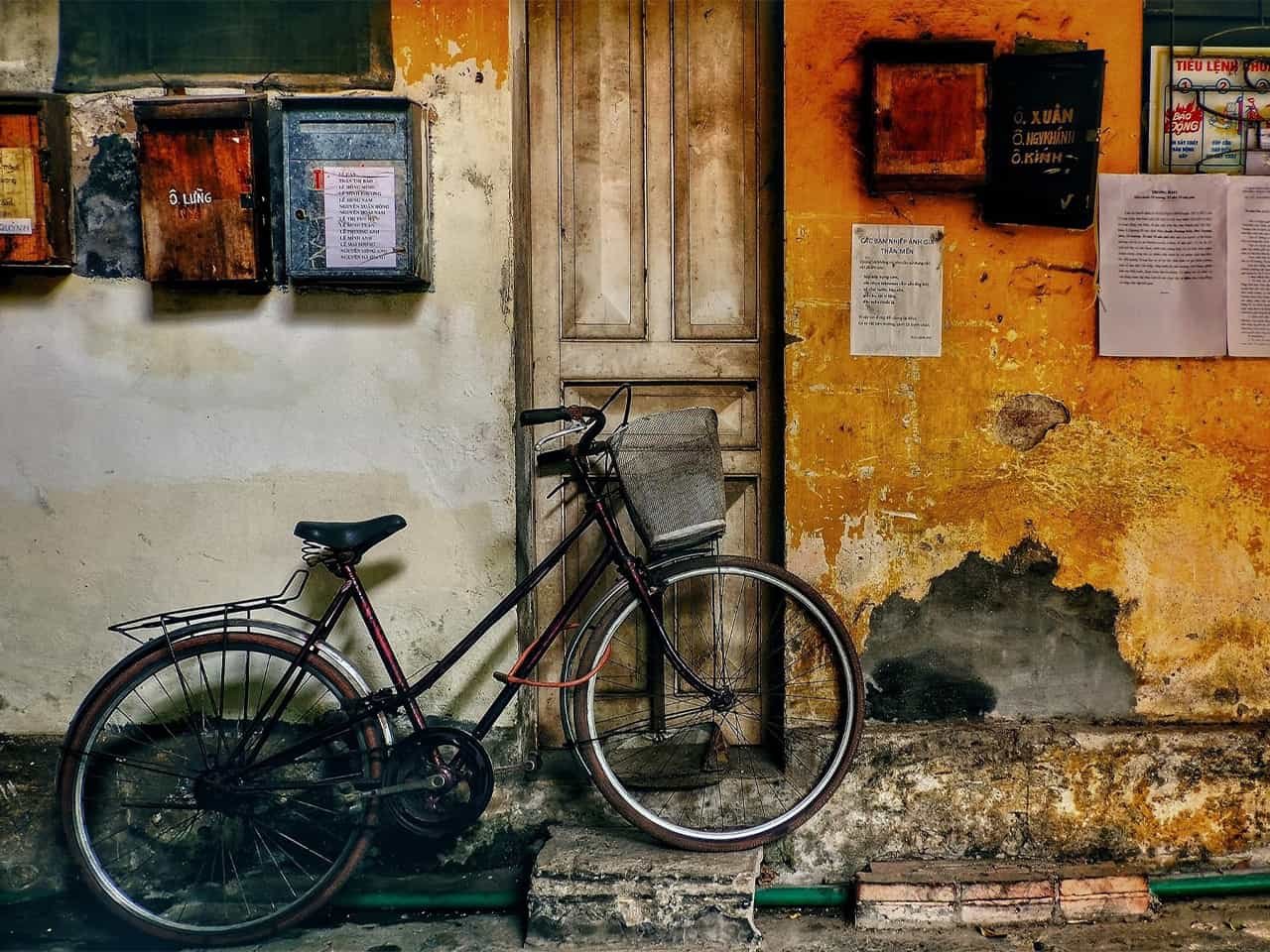 Half-Day Hanoi E-Bike Tour: Exploring Ancient Co Loa Citadel