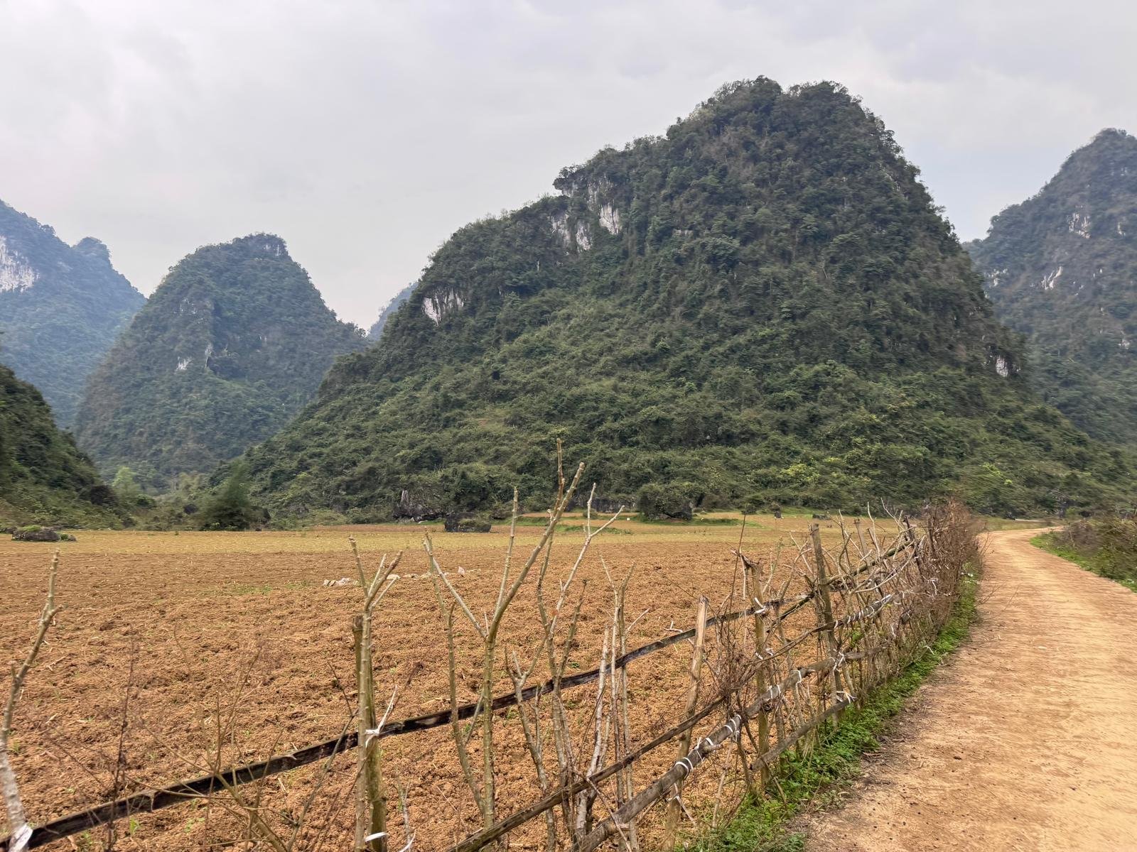 Cao Bang E-Bike Discovery: 6-Day Electric Mountain Bike Tour