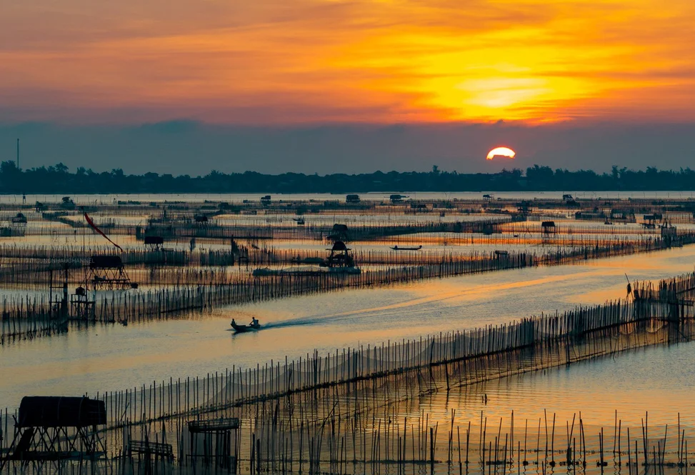 1783935749_biking-tour-Hue-tam-giang.webp