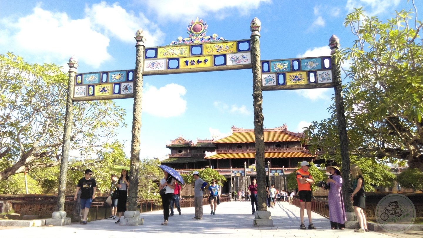 1784299642_hue-citadel-heritage-ride-elegant-vietnam-ebike-cycling-tours.jpg