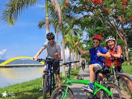 1784300359_luxury-meets-leisure-high-end-vietnam-ebike-cycling-tours.jpg