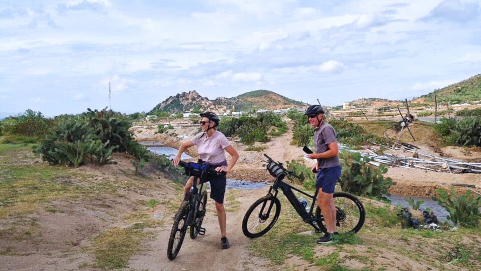 1784355177_southern-sands-mui-ne-white-sand-dunes-coastal-vietnam-ebike-cycling-tours.jpg