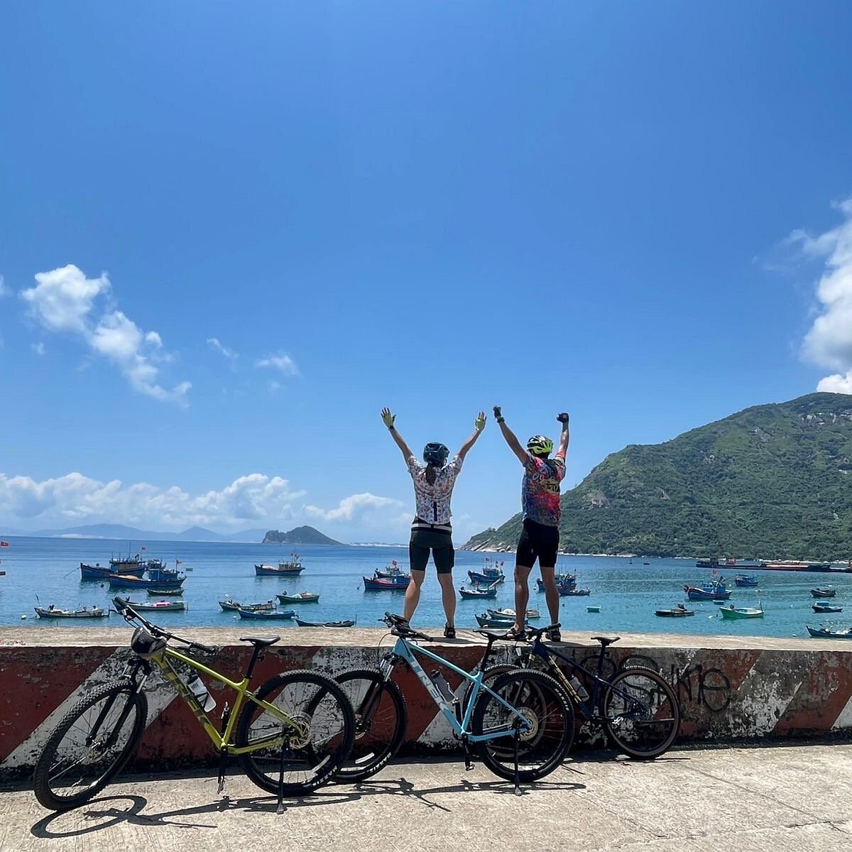 1784709534_fully-supported-vietnam-cycling-luxury-tours-private-masseur-elite-guides.jpg