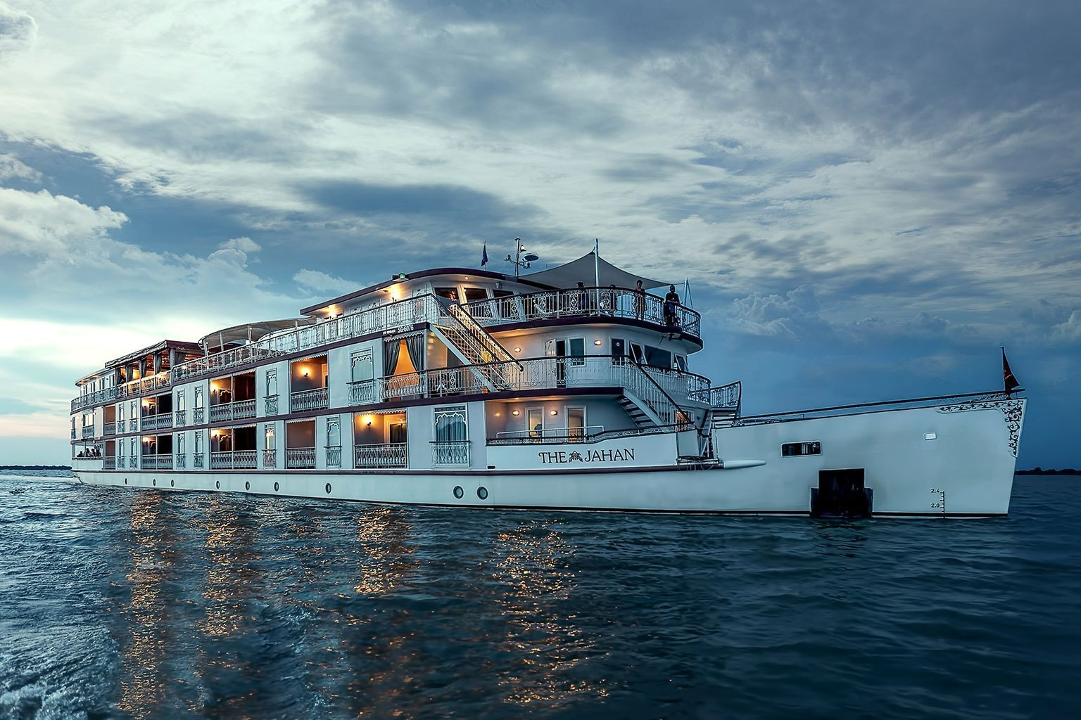 1784855100_con-dao-pristine-island-escapes-secluded-vietnam-cycling-luxury-tours.png