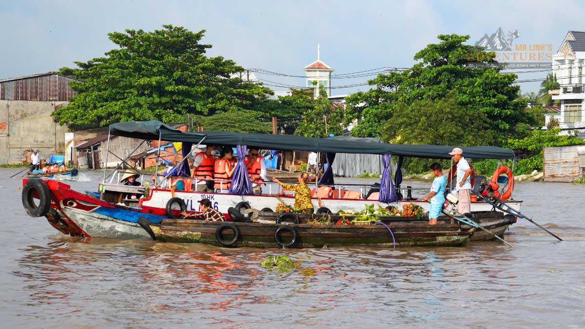 1784860952_mekong-delta-bike-tours-discover-hidden-islands-ancient-village-paths.jpg