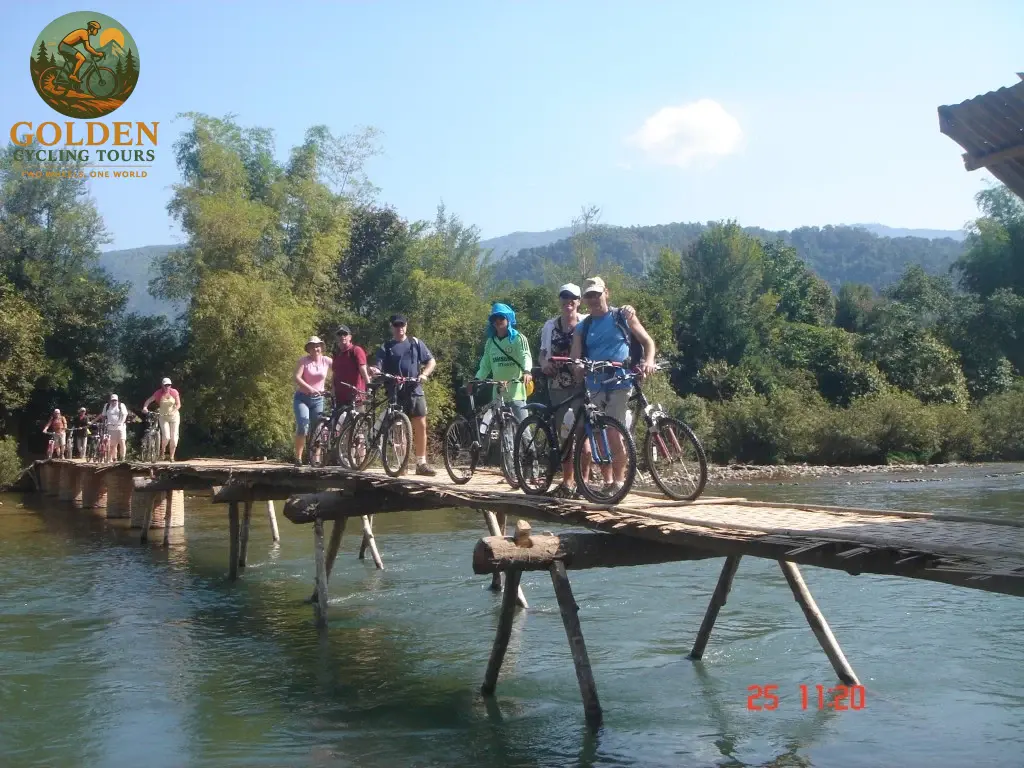 1785754583_smooth-asphalt-karst-valleys-scenic-laos-road-bike-cycling-holidays.webp