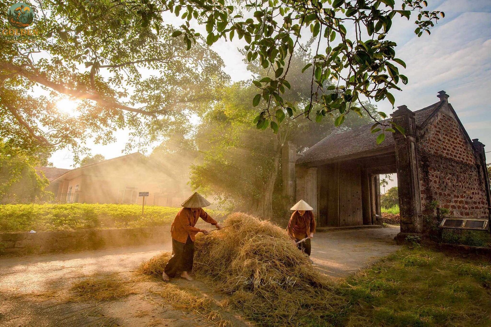 1786245975_duong-lam-ancient-village.jpg