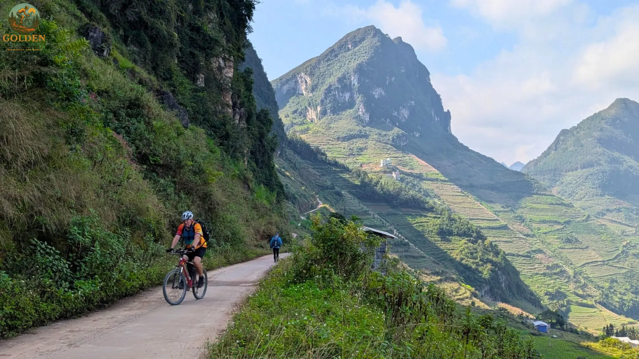 1787036184_e-bike-cycling-tours-north-vietnam-climb-mountain-passes-sweat-free.webp