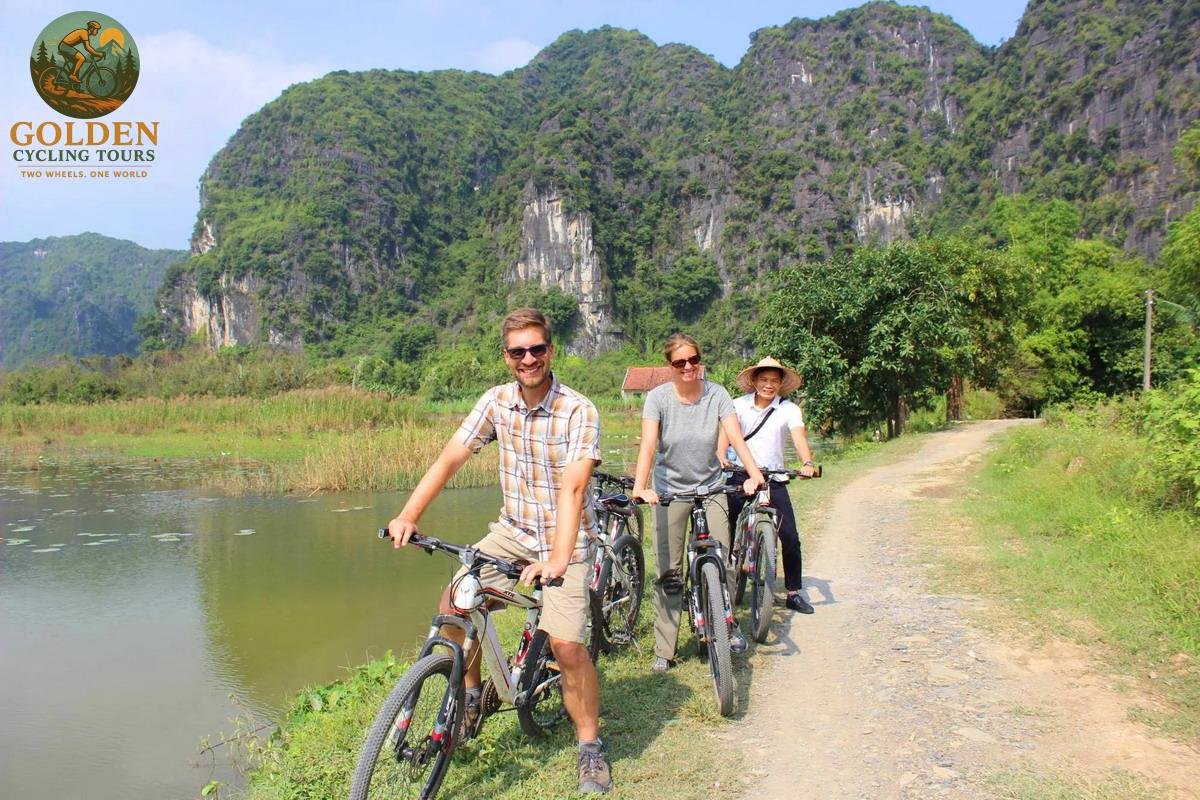 1787118546_hoang-su-phi-rice-terrace-ridges-e-bike-cycling-tours-north-vietnam.jpg