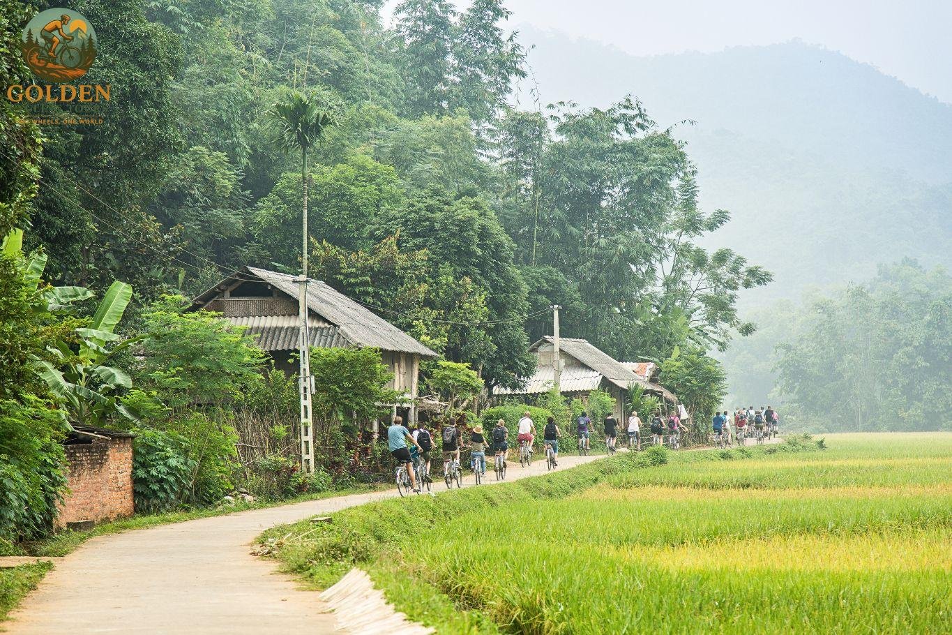 1787304075_self-guided-mai-chau-cycling-easy-valley-navigation.jpg