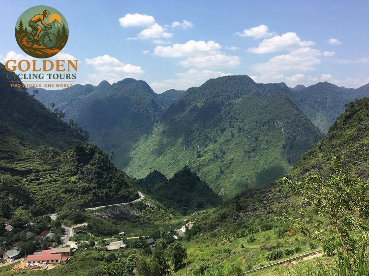 1787322564_mountain-biking-northern-vietnam-equipment-trails-logistics.jpg