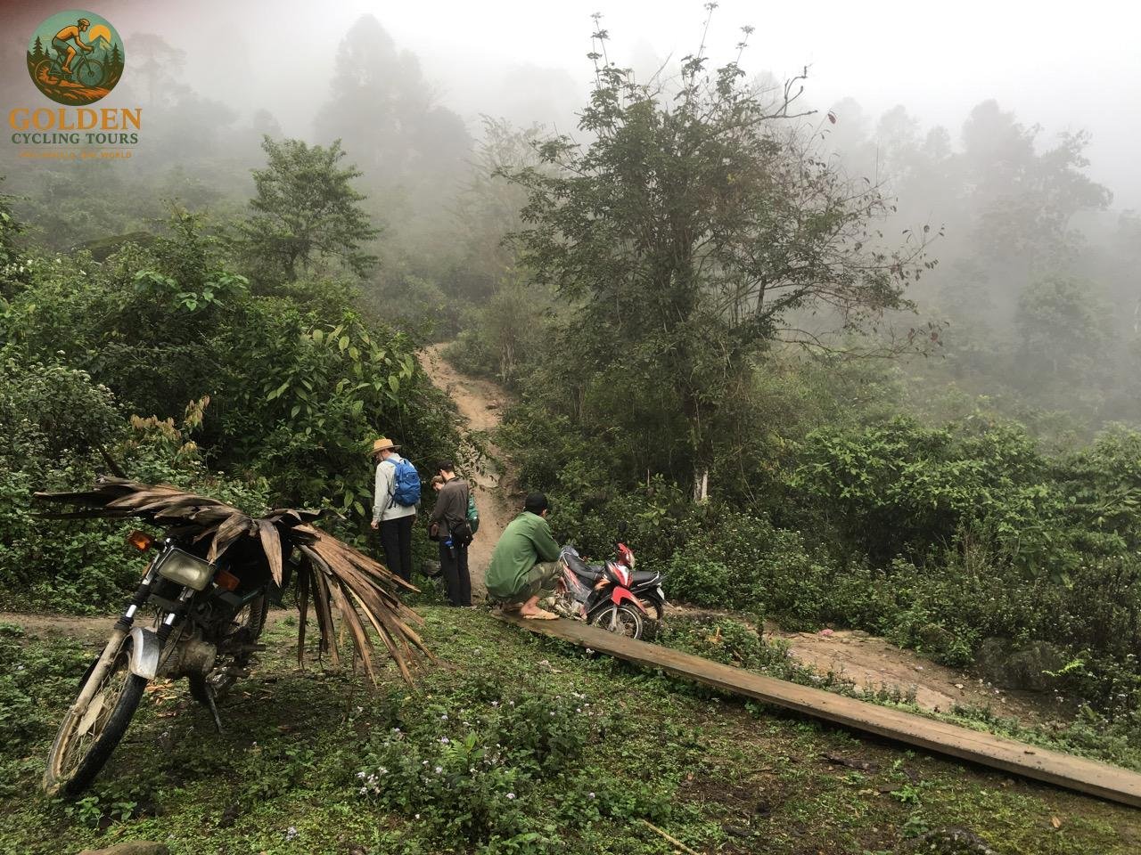 1787397993_gravel-bike-rental-tours-in-northern-vietnam.jpg
