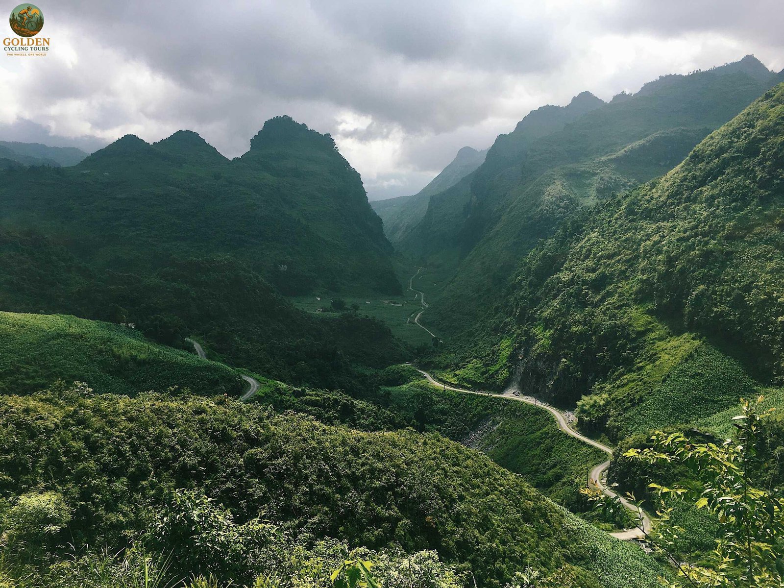 1787477936_mai-chau-cycling-tour-the-ultimate-valley-biking-guide.jpeg