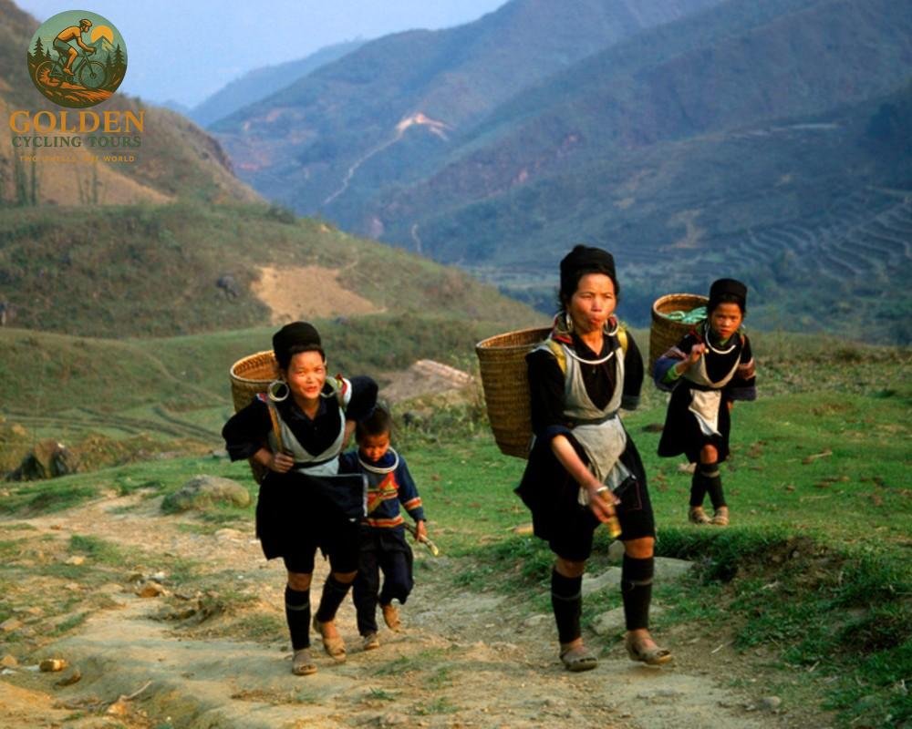 1787809080_self-guided-biking-ha-giang-luggage-transfer-gps-bike-rentals.jpg