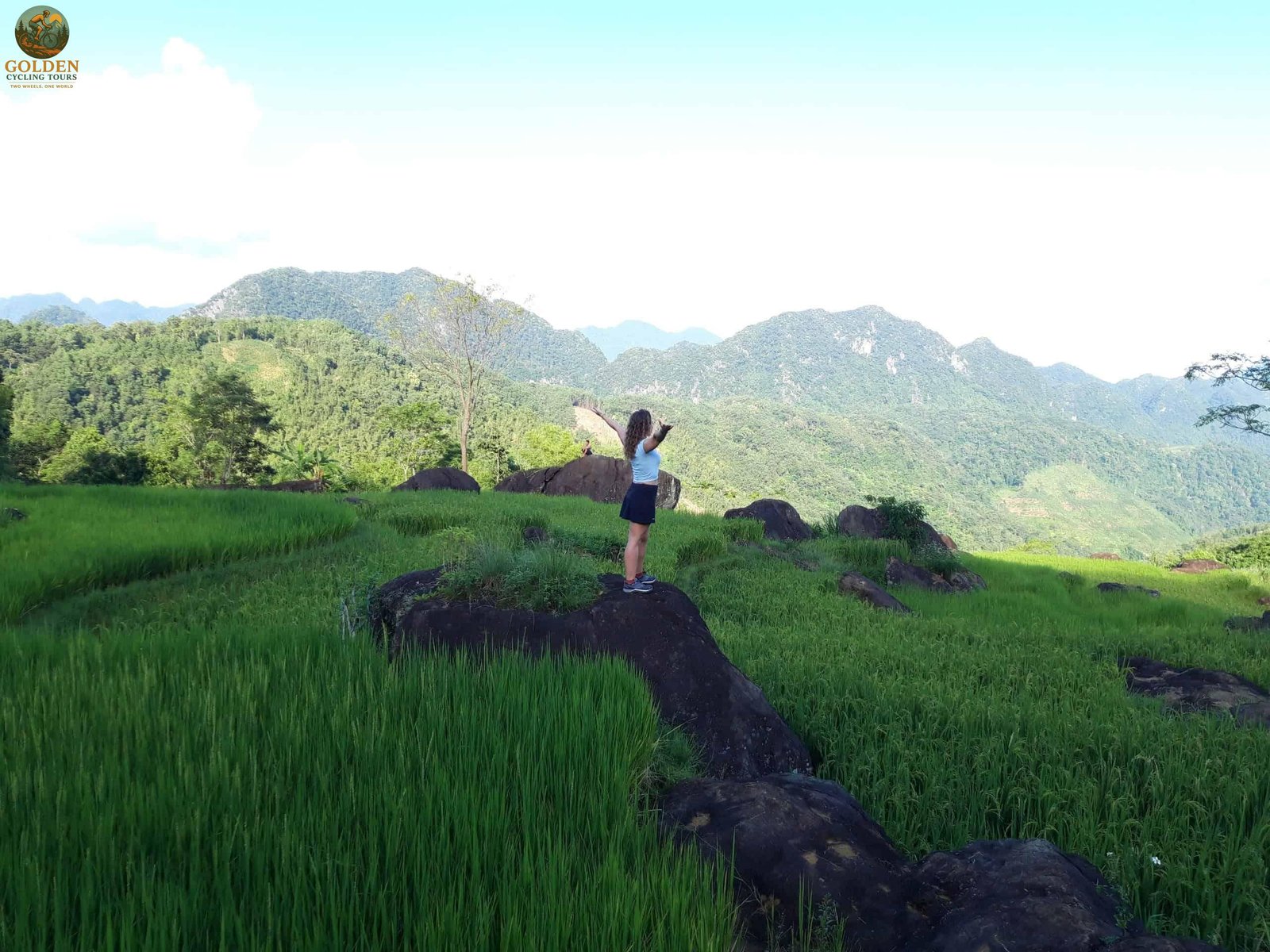 1787810880_best-time-of-year-to-biking-northern-vietnam-weather-season-guide.jpg