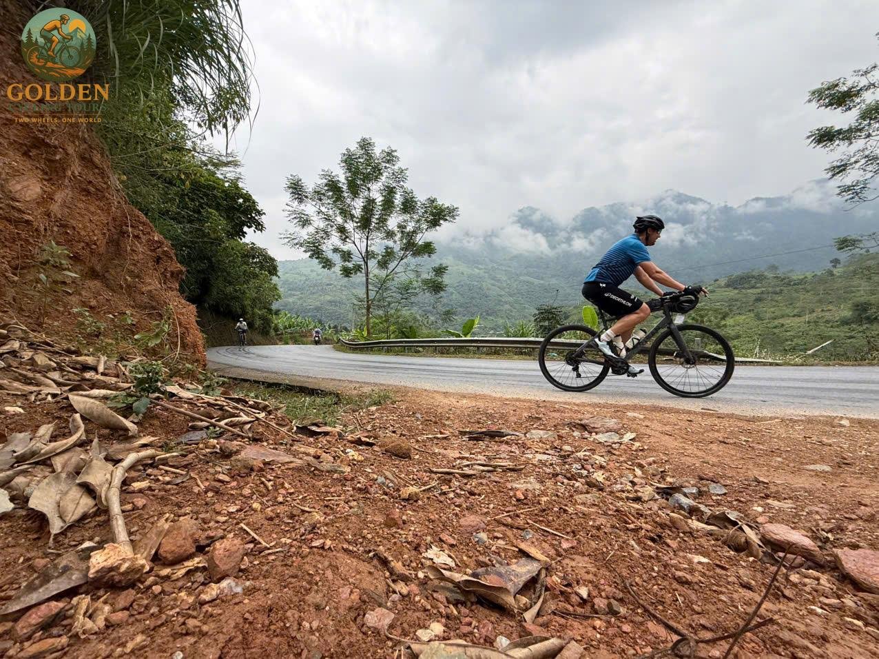 1792125070_ha-giang-cycling-tours-1.jpg