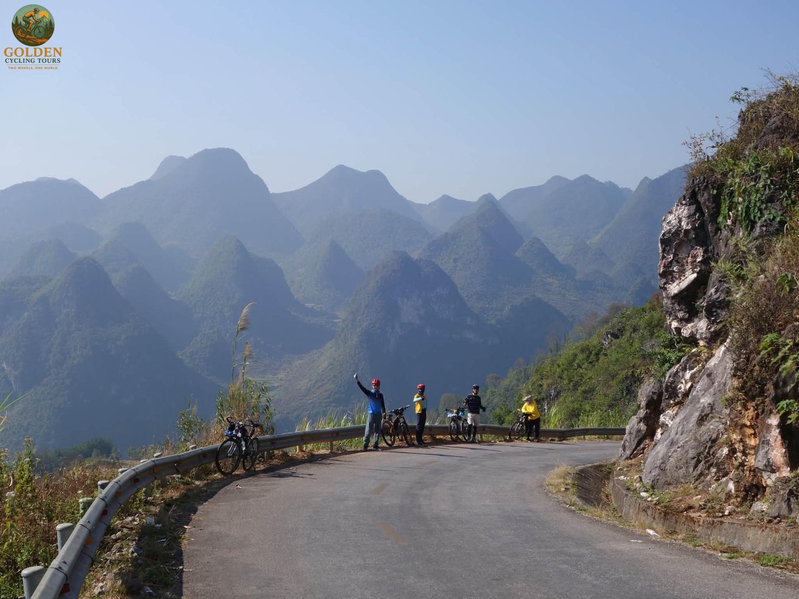 1792202361_ha-giang-cycling-tours-12.jpg