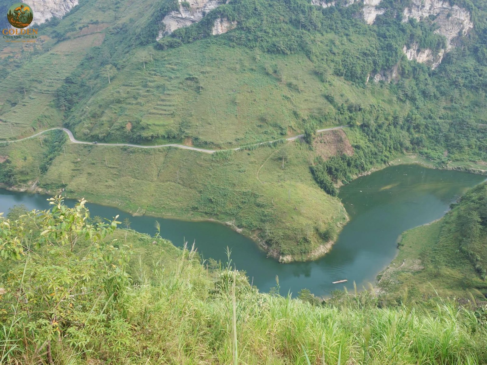 1792202905_ha-giang-cycling-tours-14.jpg