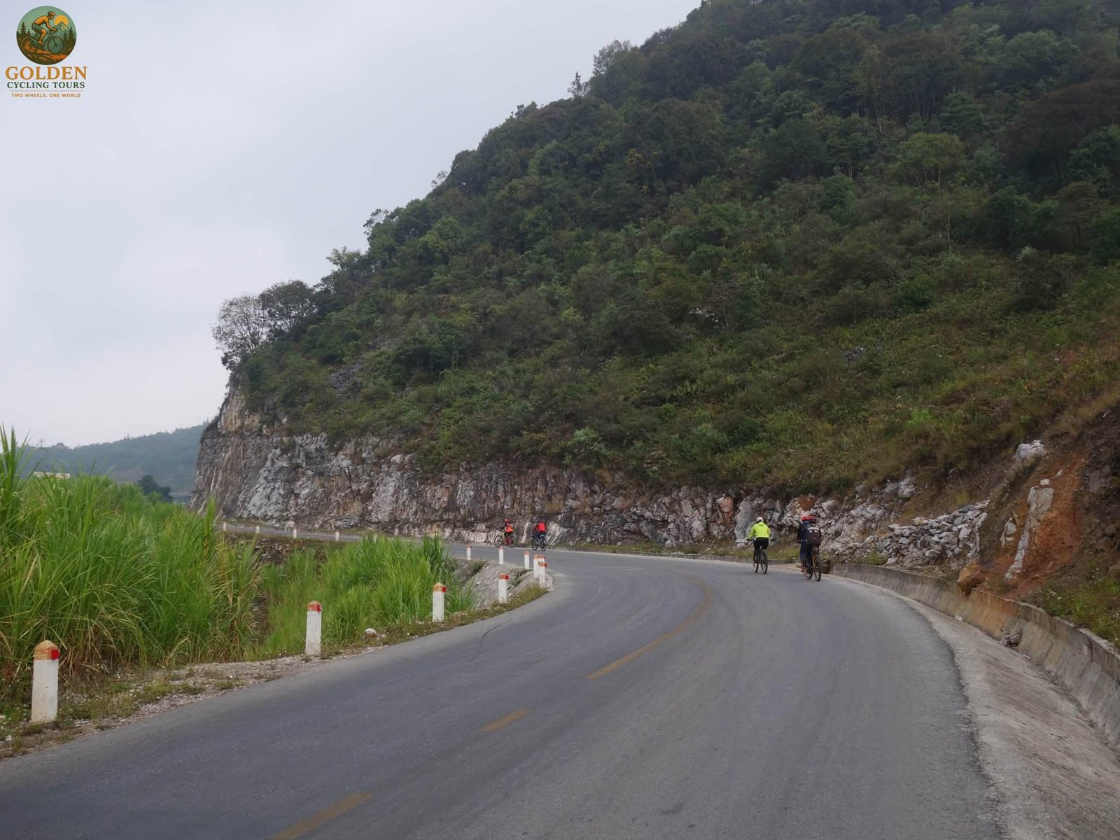 1792296409_cycling-tours-northern-vietnam-3.jpg