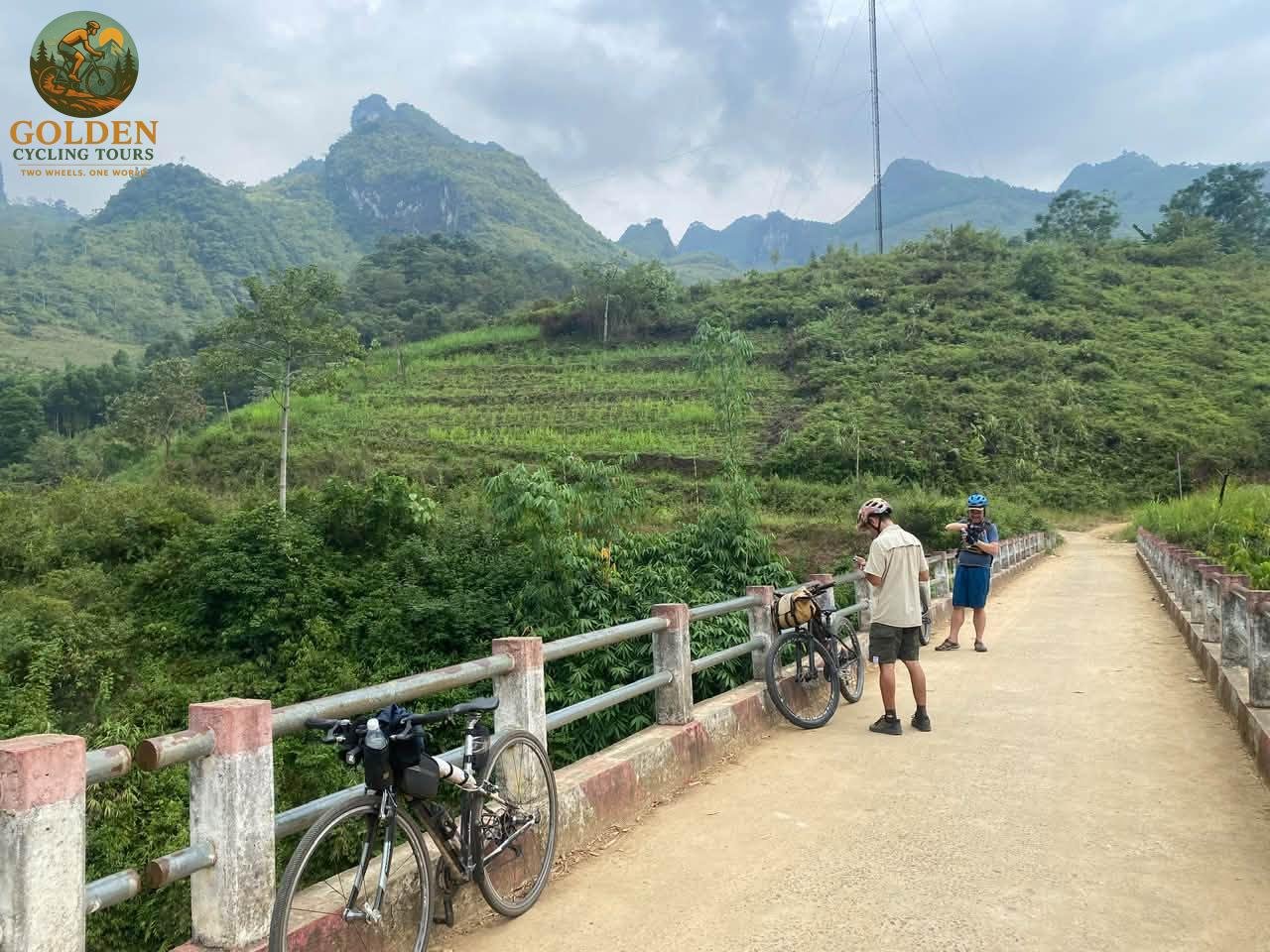 1792571598_vietnam-gravel-bike-tours-5.jpg