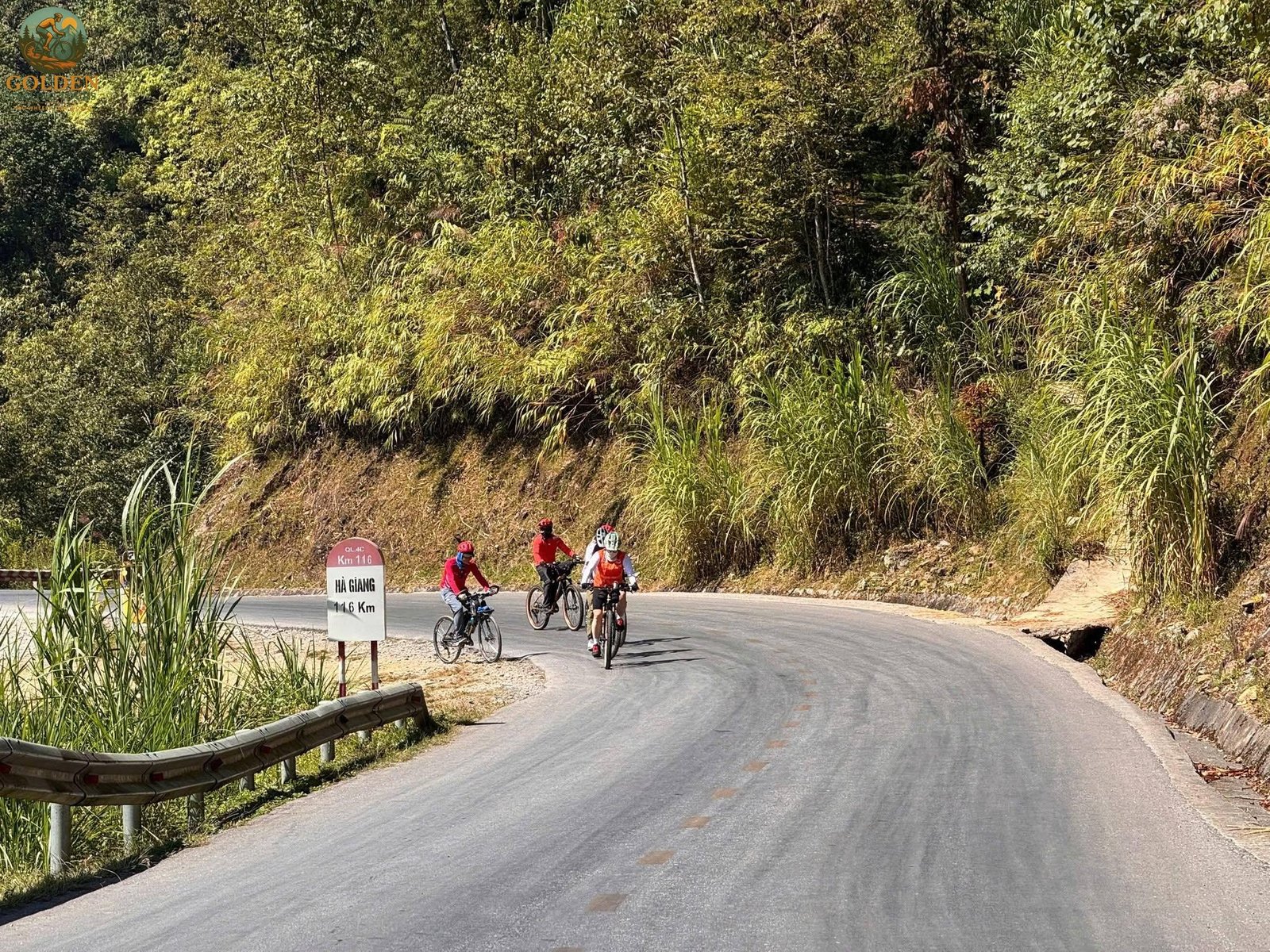 1792572736_vietnam-ebike-tours-2.jpg